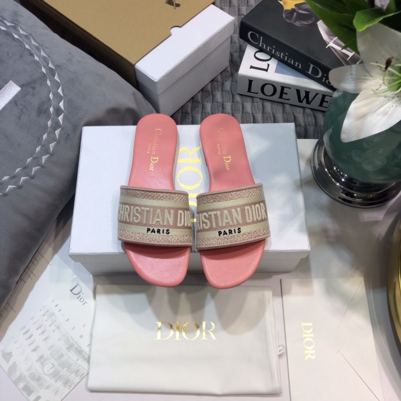 ch**an D*or slippers
